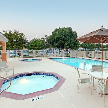 Home2 Suites By Hilton Dallas Grand Prairie Exterior foto