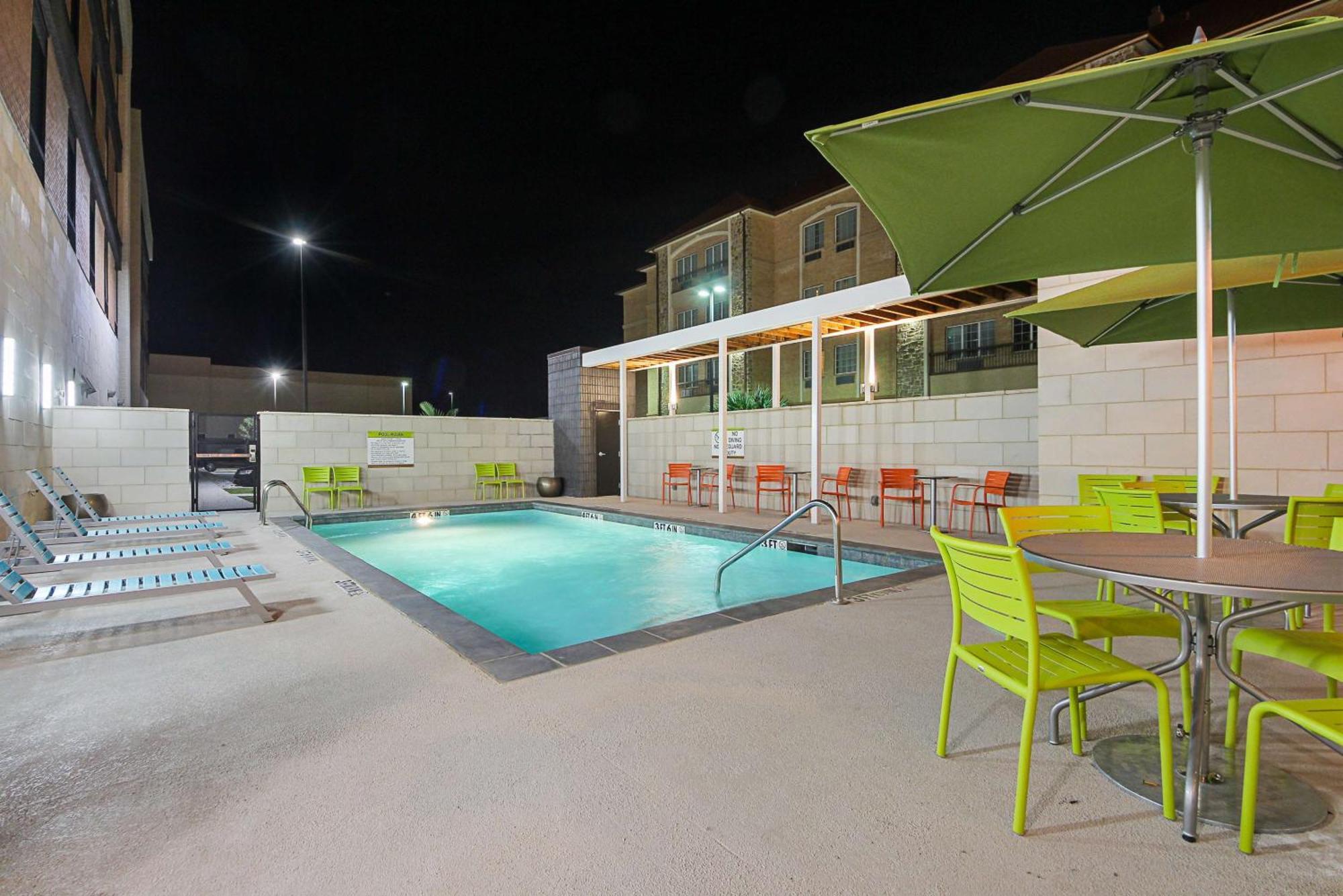 Home2 Suites By Hilton Dallas Grand Prairie Exterior foto